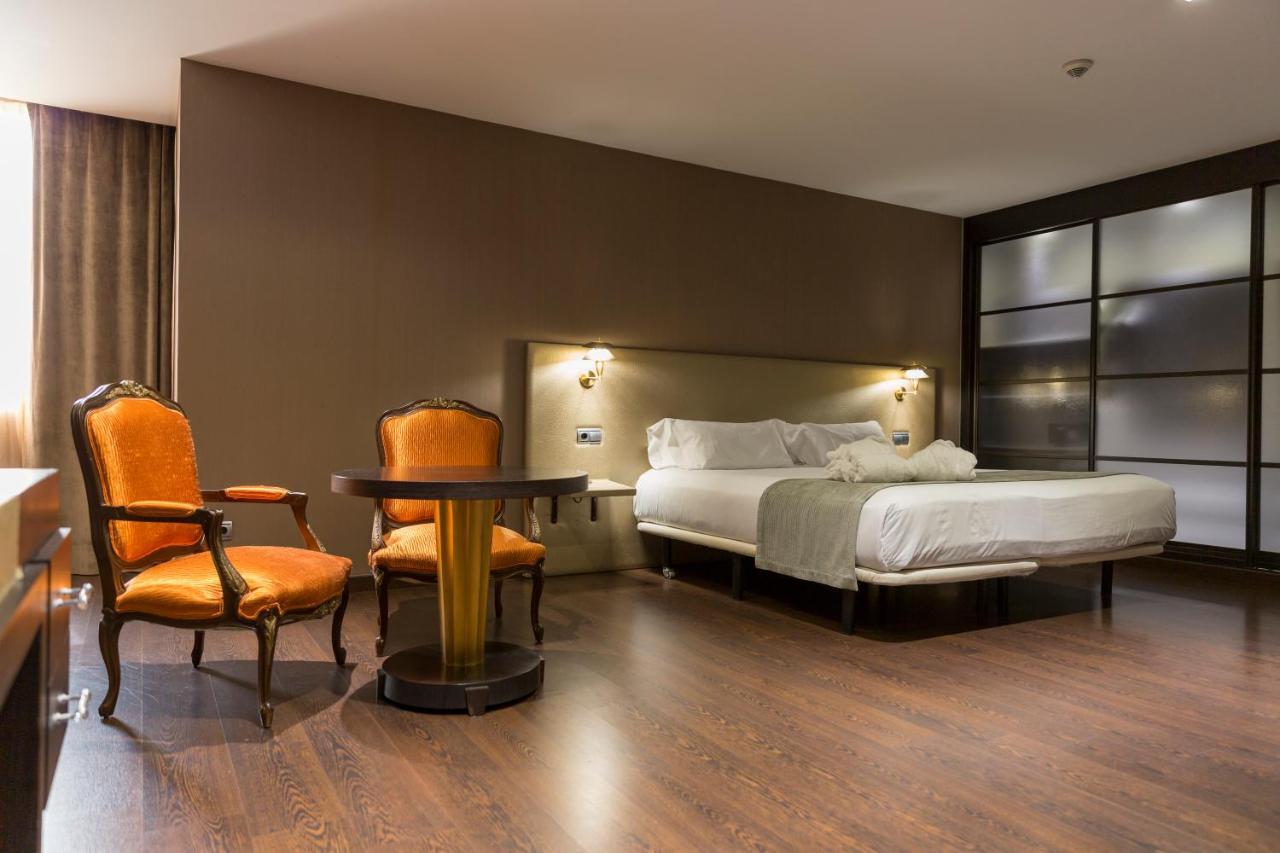 אוביידו Iberik Santo Domingo Plaza Hotel מראה חיצוני תמונה