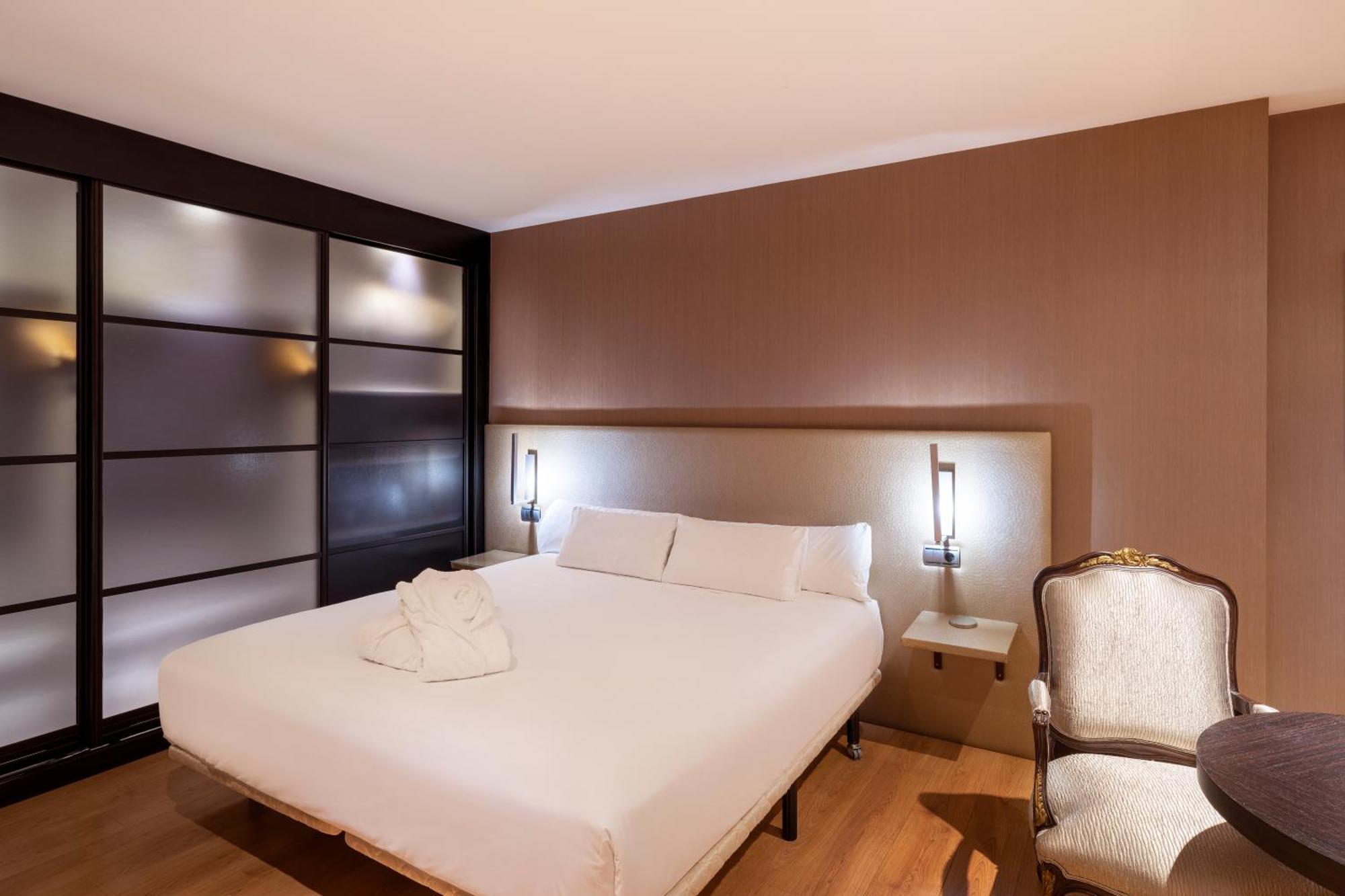 אוביידו Iberik Santo Domingo Plaza Hotel מראה חיצוני תמונה